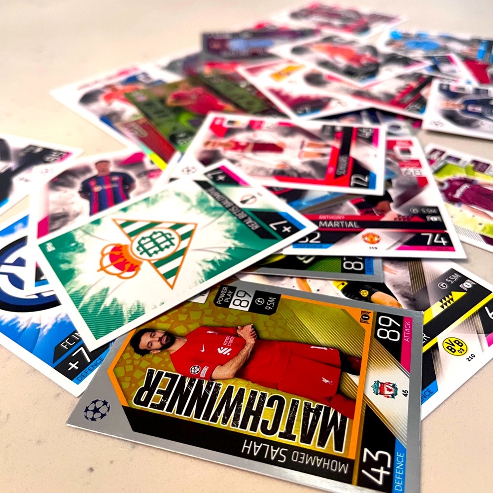 🚨MUST GO🚨37 Cards Comes w/ 2 limited editions, 2 Signatures +Green Glow Box